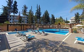 Blue & Yellow Penthouse With Terrace At Balaia Mar